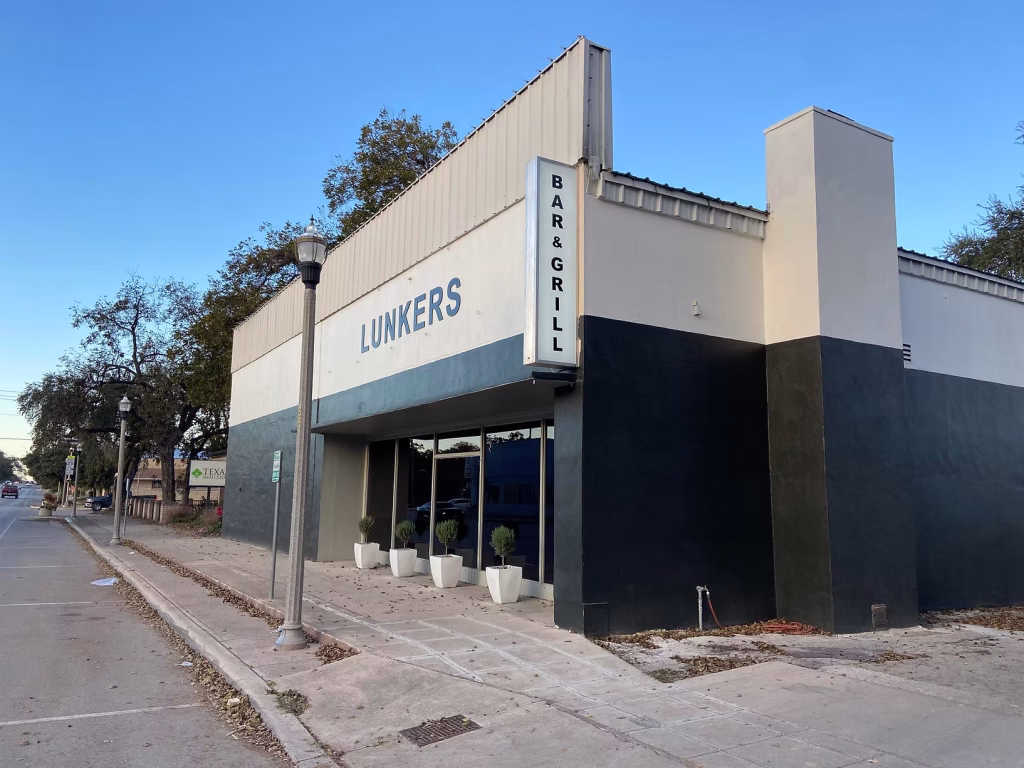 Lunkers Uvalde