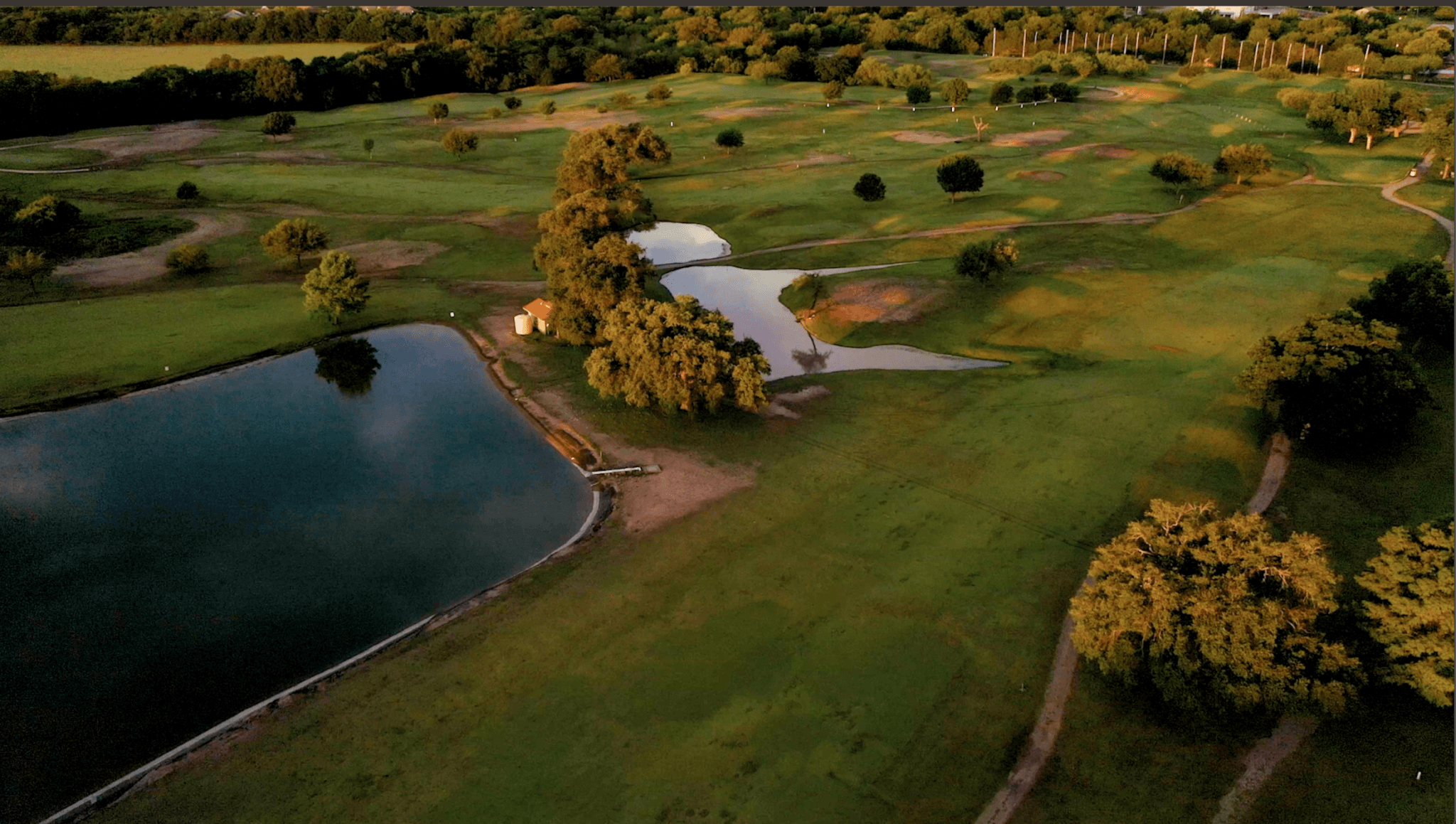 Golf 4 an arial image of the Uvalde Memorial Gold Course